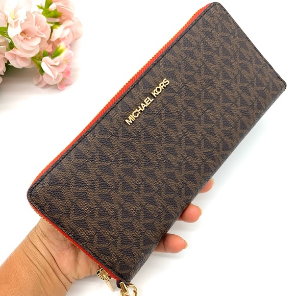 Michael Kors Jet Set Travel LG Continental Wristlet - Brown / Flame - Picture 4 of 11